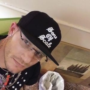 Meet your Posher, Bennie